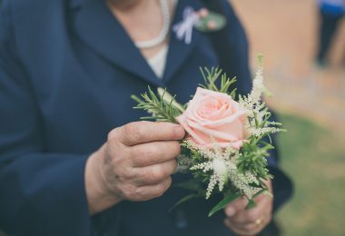 Kytička pro babičku. Svatební květiny Klára Uhlírová